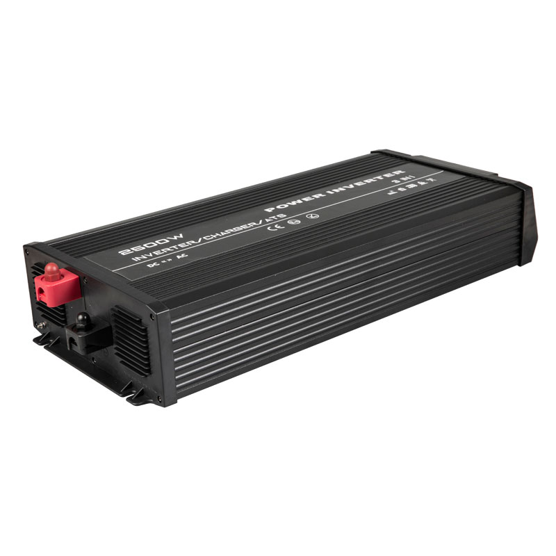 Nuovo design 2500w Inverter con caricabatterie